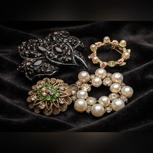 Vintage Brooch Lot 4pc Rhinestone Pearl Black Floral DIY Craft Repair